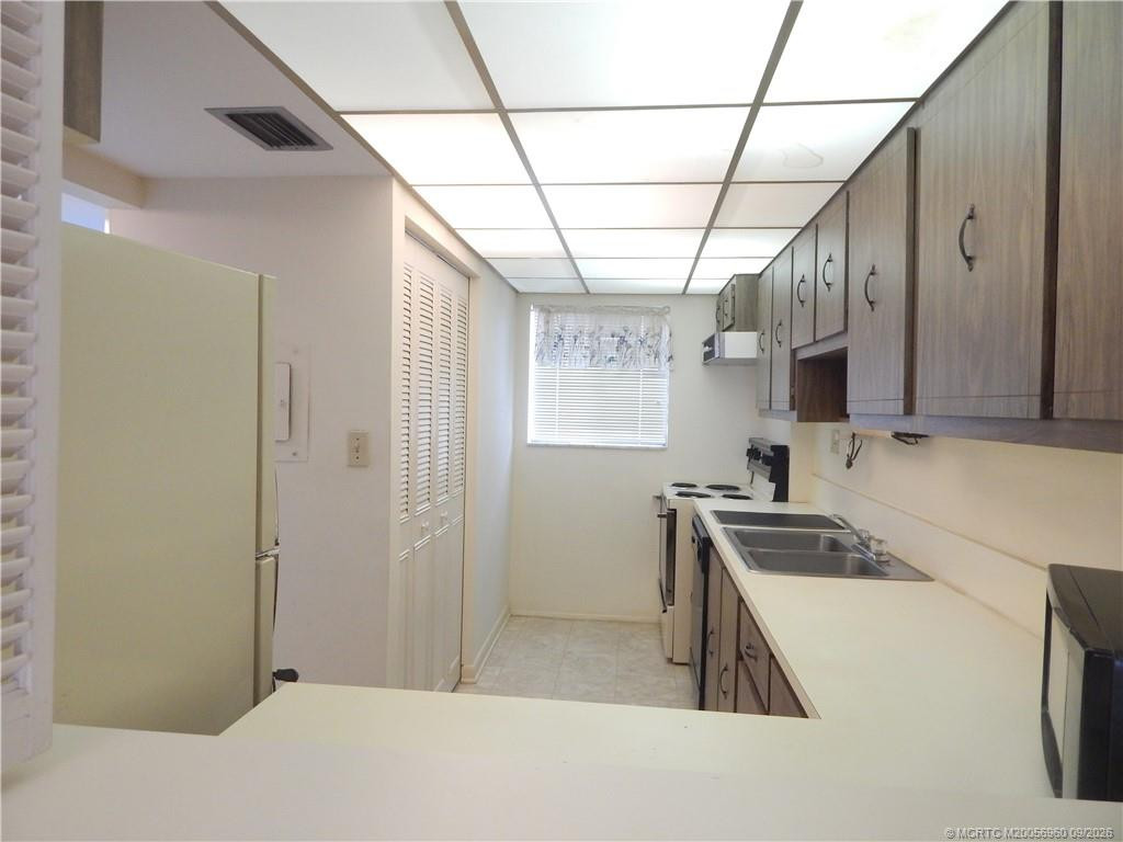 Kitchen at 175 SE Saint Lucie Boulevard A97, Stuart