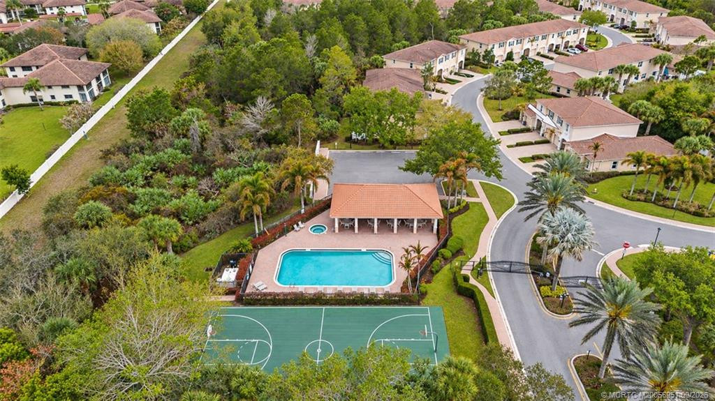 Community pool