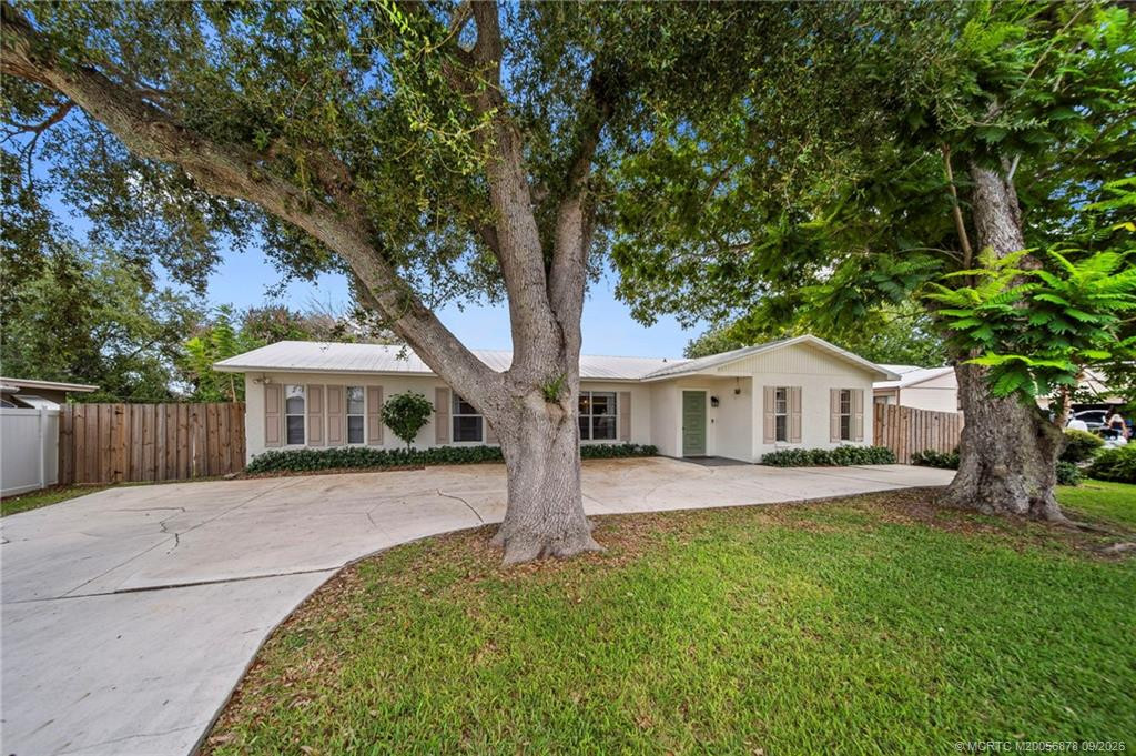 Photo 2 at 5906 Papaya Drive, Fort Pierce