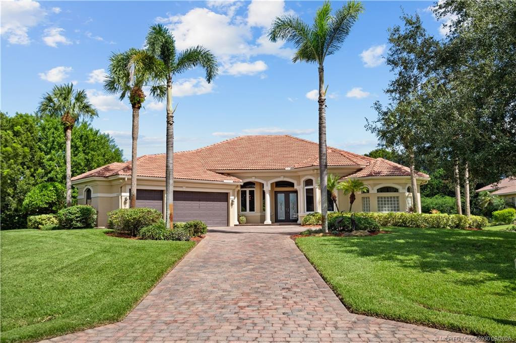 10423 SW Fiddlers Way, Palm City, FL 34990
