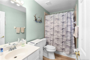 2nd bathroom