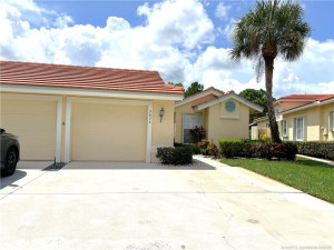 3824 SW Inwood Pines Lane, Palm City, FL 34990