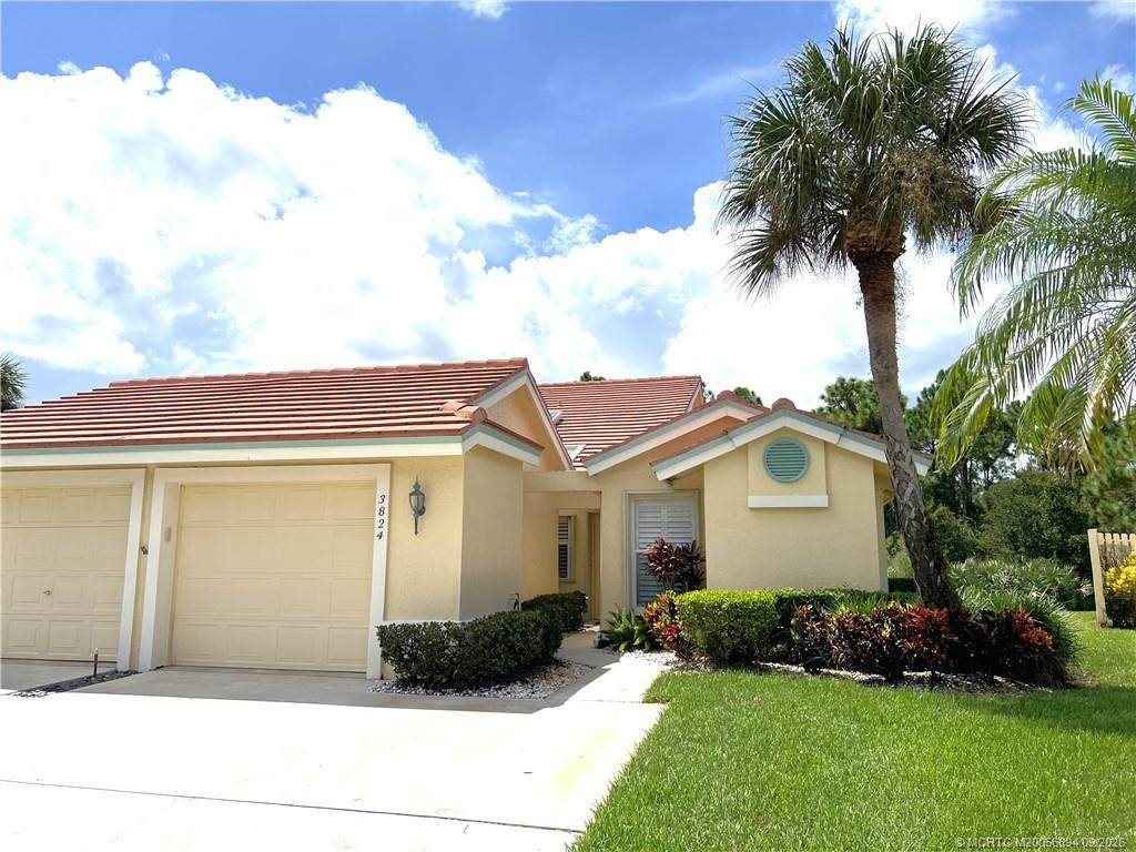 Photo 2 at 3824 SW Inwood Pines Lane, Palm City