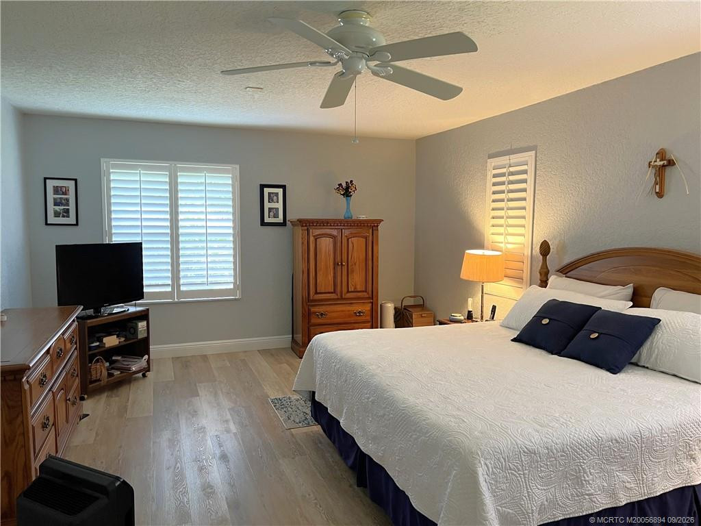 Huge Master Bedroom