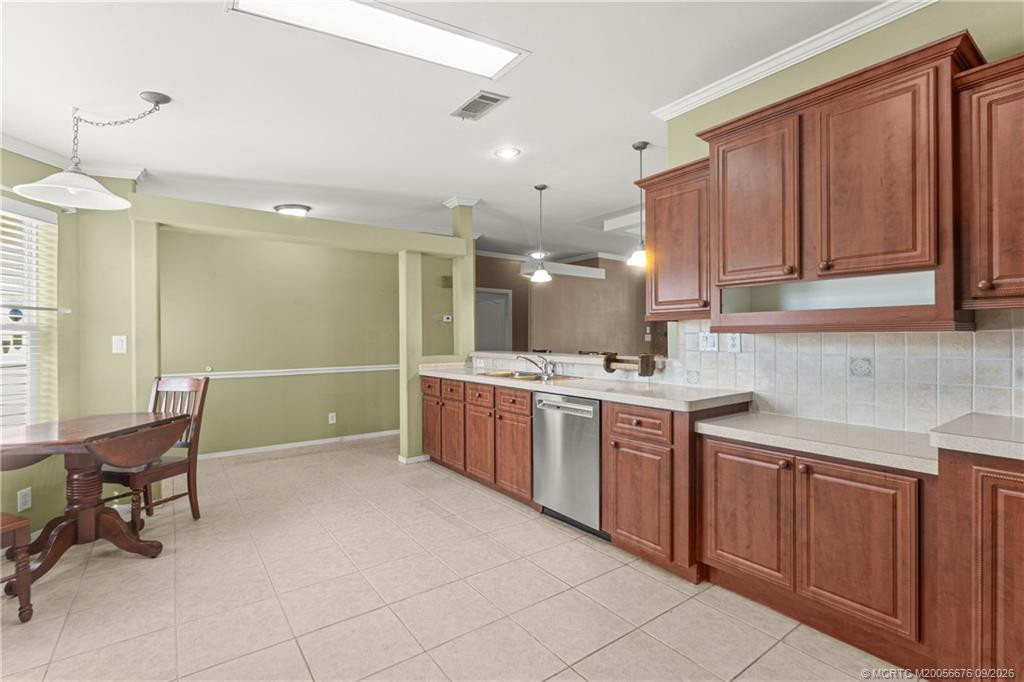 4237 4th Court, Lantana FL - photo 9 of 40