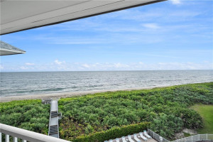 429 NE Tradewind Lane 403, Stuart, FL 34996
