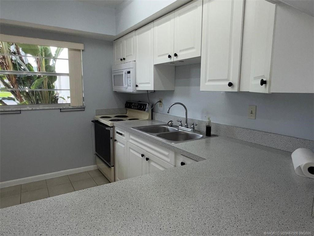 Window in kitchen