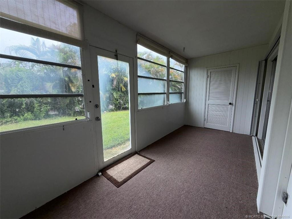 Screen porch