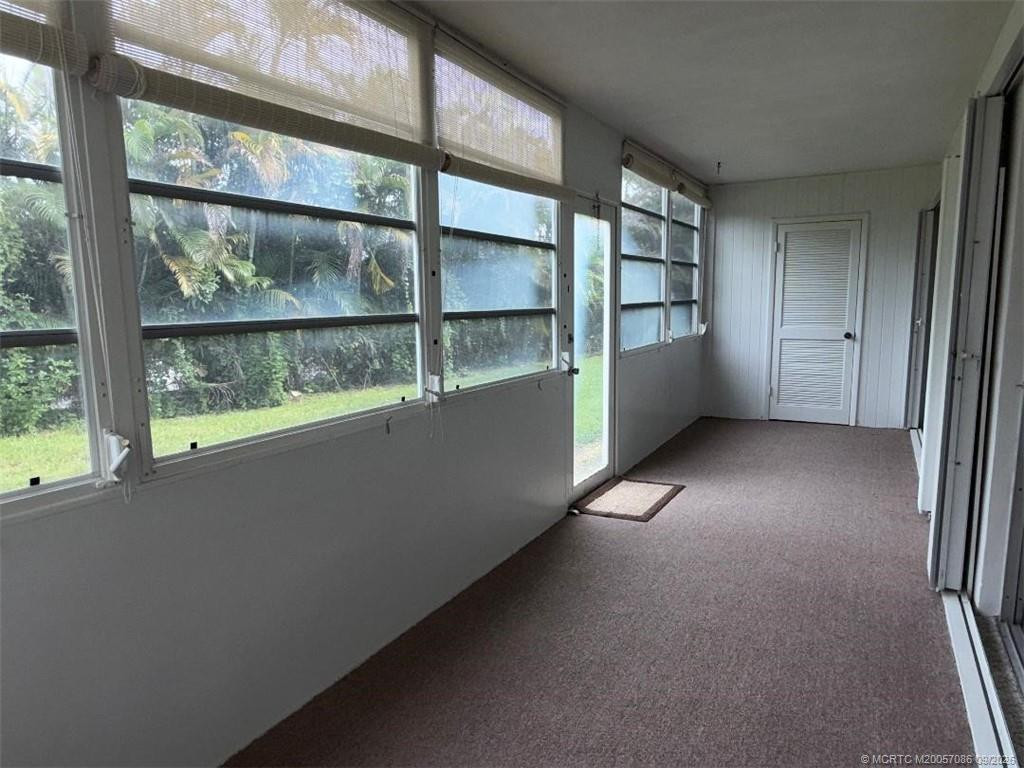 Screen porch