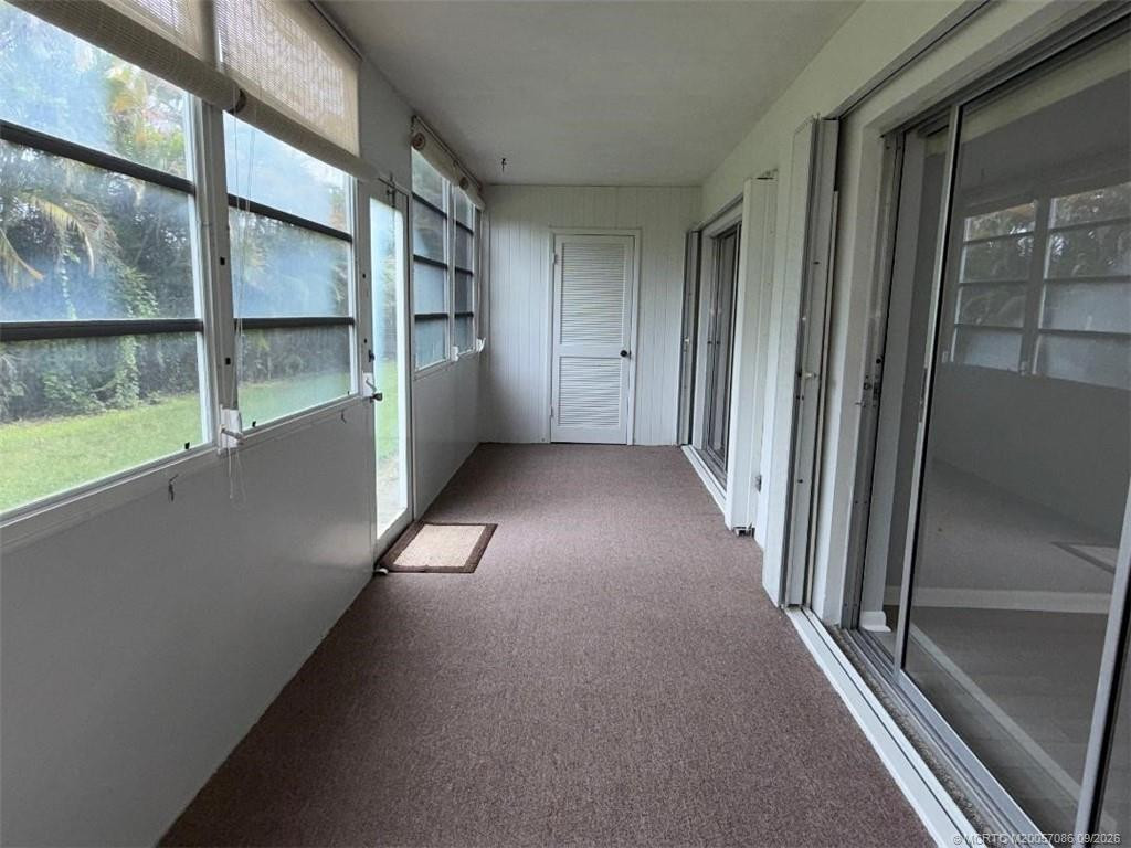 Screen porch