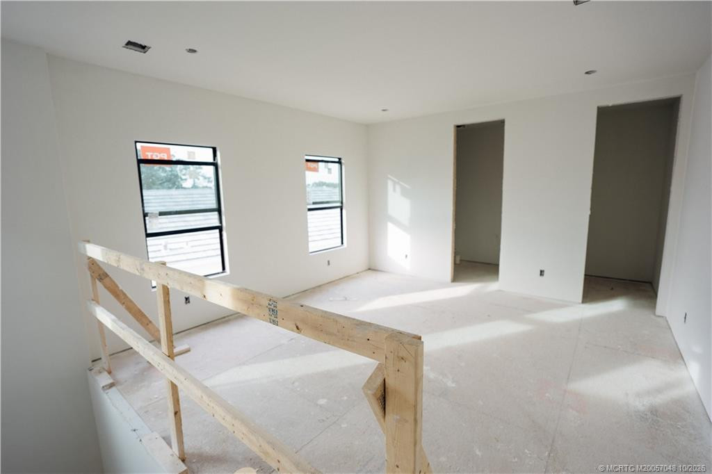 431 SE Via Sangro, Port St. Lucie FL - photo 8 of 35