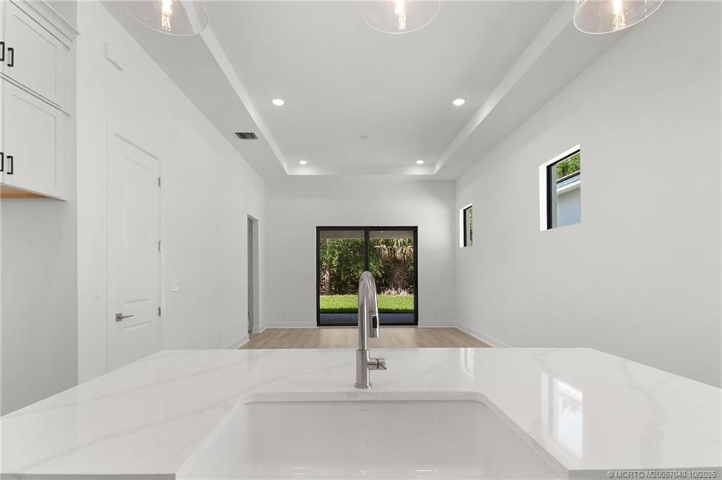 431 SE Via Sangro, Port St. Lucie FL - photo 12 of 35