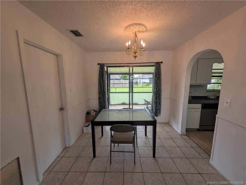 1689 SE Floresta Drive, Port St. Lucie FL - photo 19 of 64