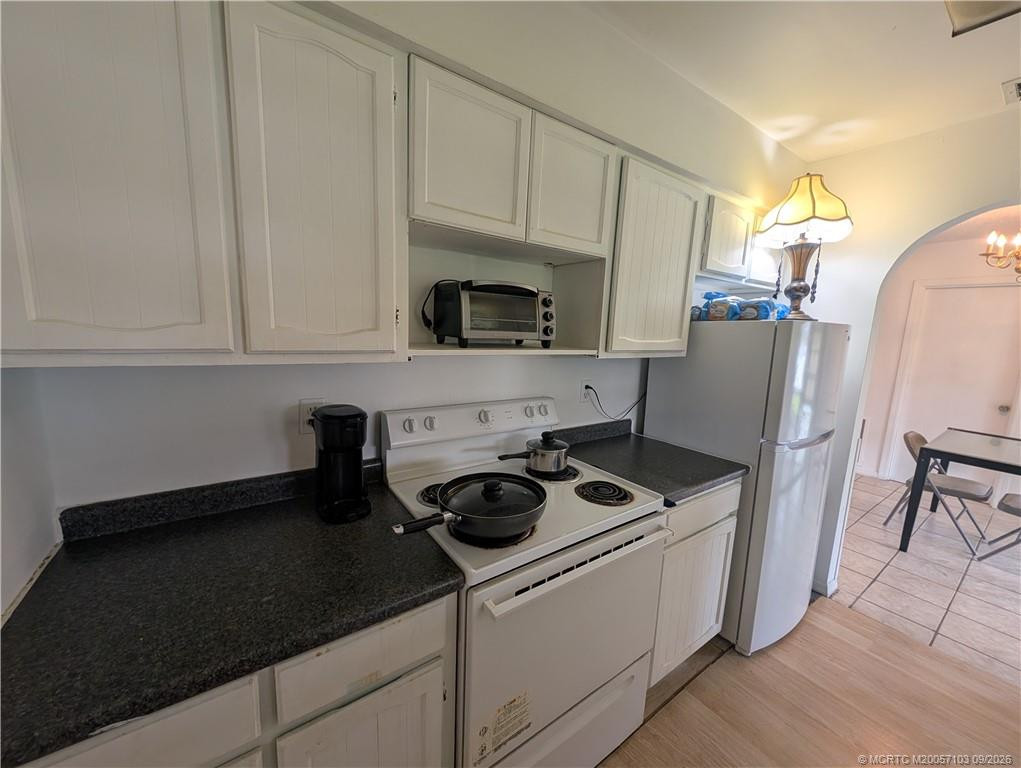 1689 SE Floresta Drive, Port St. Lucie FL - photo 24 of 64