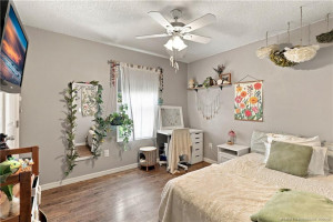 Secondary bedroom
