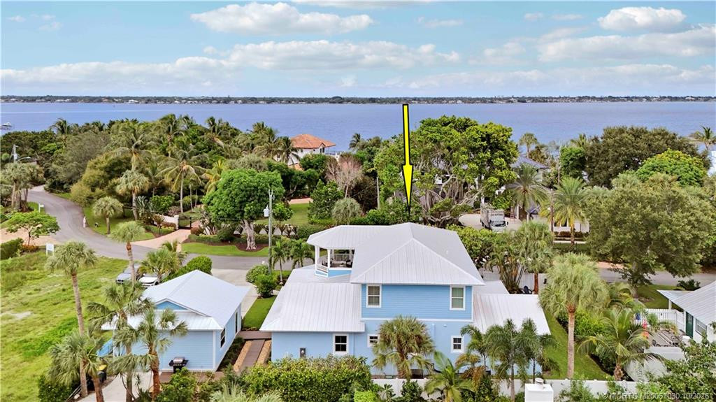 4 bedroom Single Family Residence at 1002 SE Riverside Drive, St. Lucie Estates, Stuart — photo 4