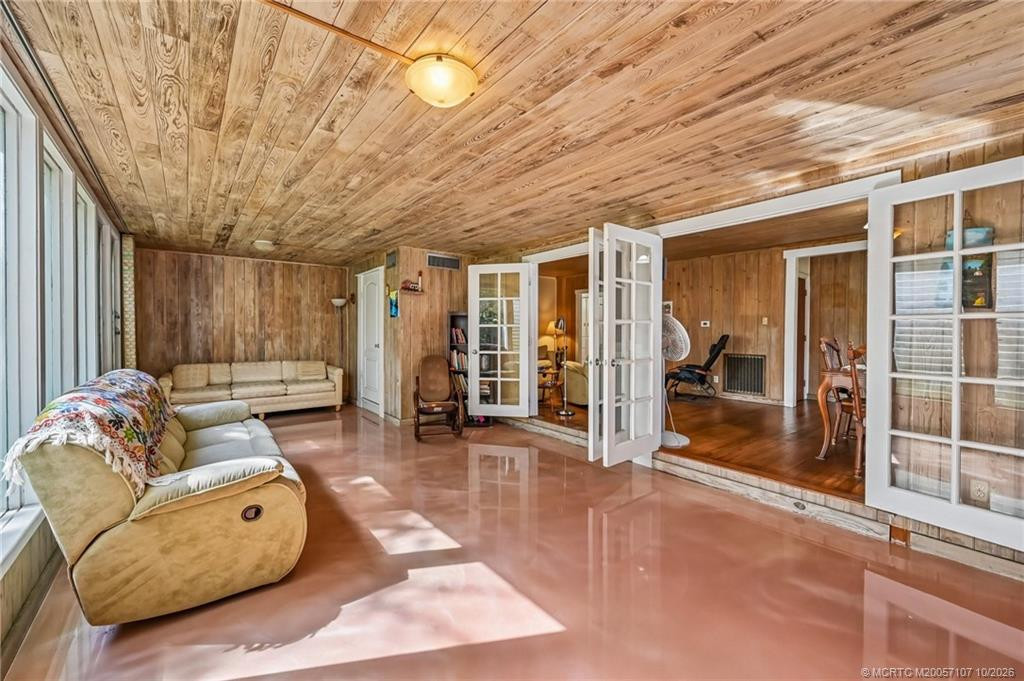 4 bedroom Single Family Residence at 3037 Sunrise Boulevard, Extra Land Old Florida Charm, Fort Pierce — photo 4