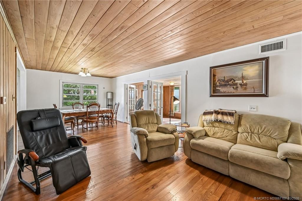 3037 Sunrise Boulevard, Fort Pierce FL - photo 9 of 60