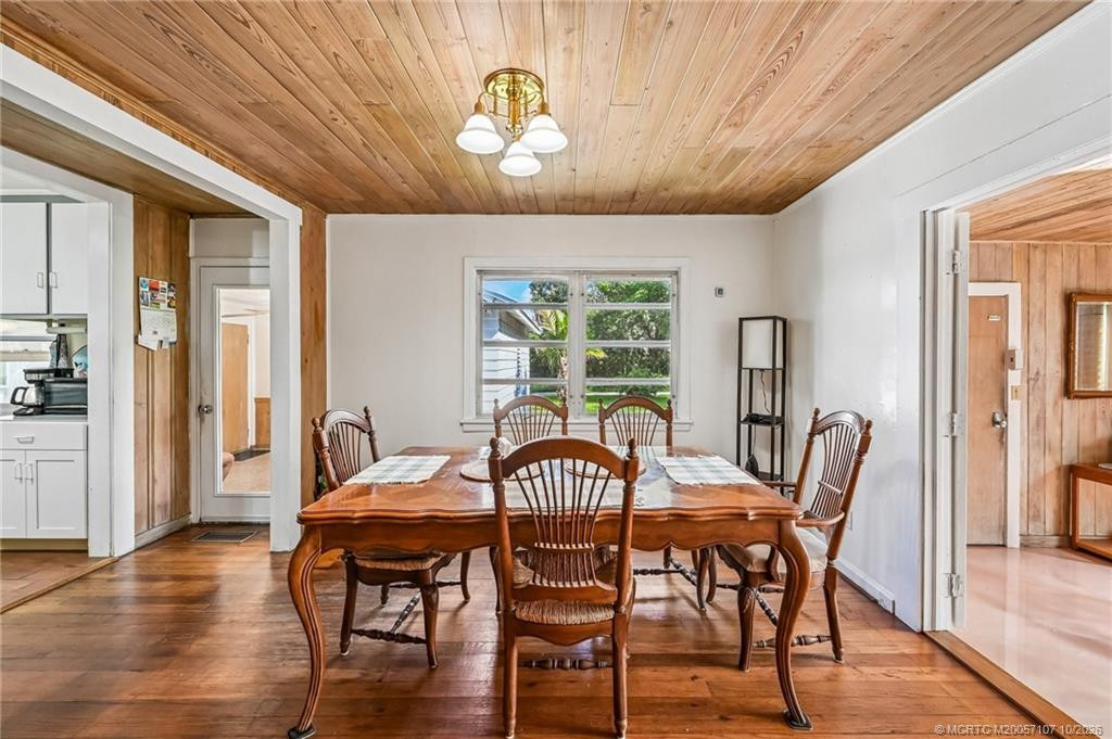 3037 Sunrise Boulevard, Fort Pierce FL - photo 13 of 60