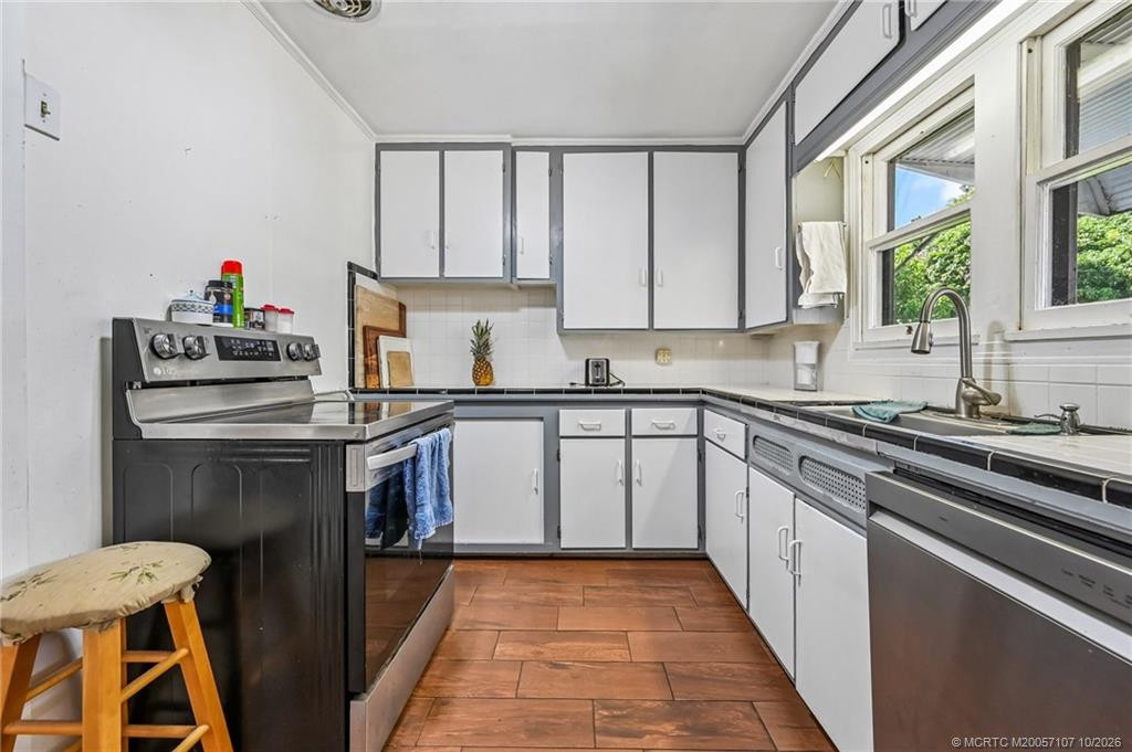 3037 Sunrise Boulevard, Fort Pierce FL - photo 16 of 60