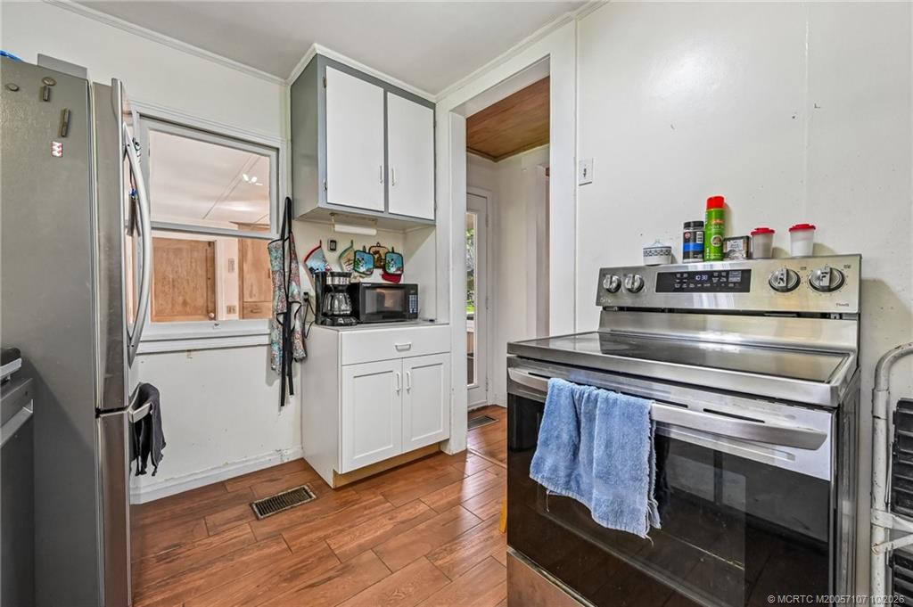 3037 Sunrise Boulevard, Fort Pierce FL - photo 17 of 60