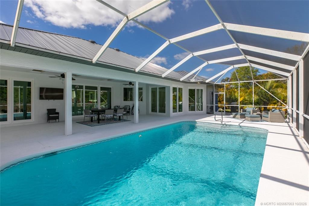 5 bedroom Single Family Residence at 4977 SW Lake Grove Circle, Lake Grove, Palm City — photo 3