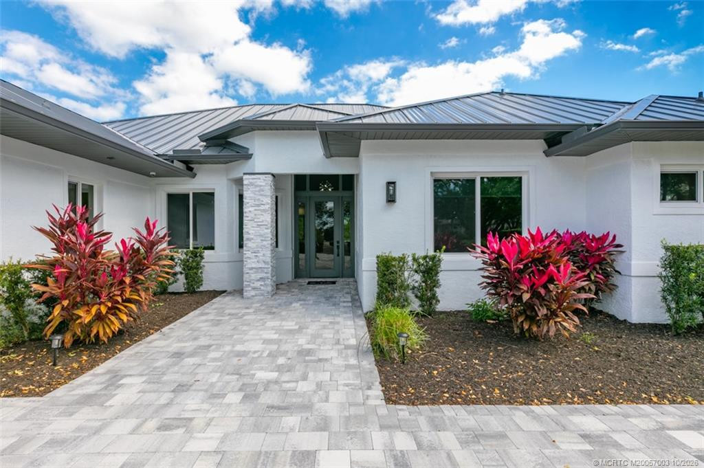 5 bedroom Single Family Residence at 4977 SW Lake Grove Circle, Lake Grove, Palm City — photo 4