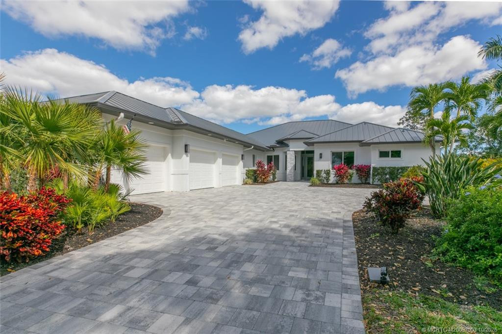 5 bedroom Single Family Residence at 4977 SW Lake Grove Circle, Lake Grove, Palm City — photo 5