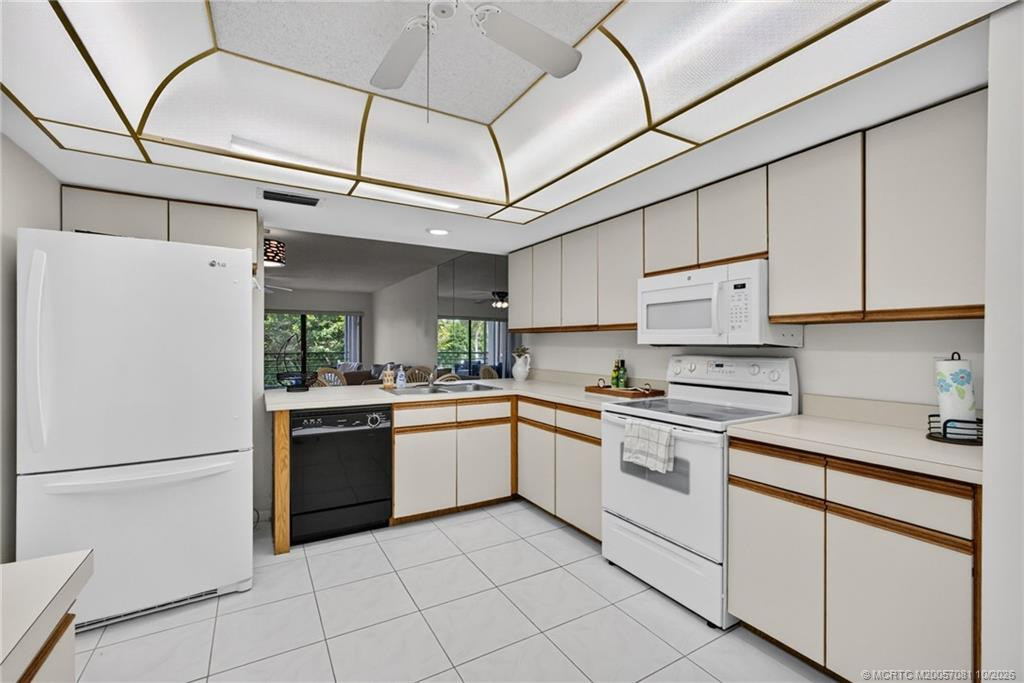 1831 SW Palm City Road C402, Stuart, FL 34994 in Stuart - property photo 3