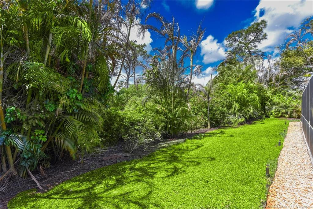 Private, expansive yard