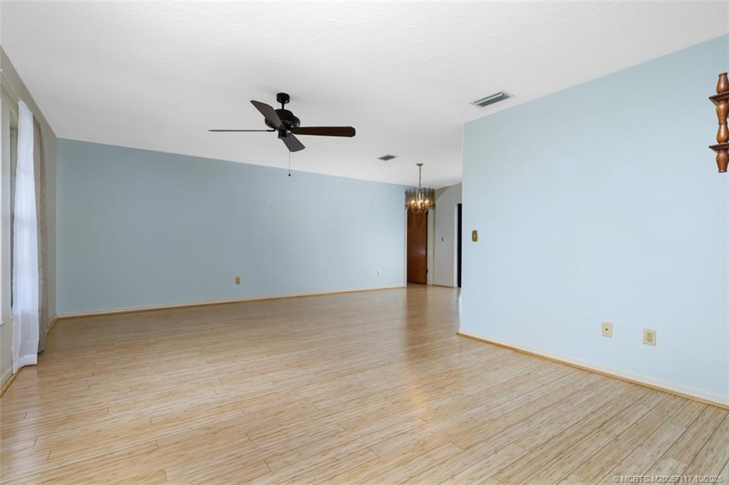 160 SE Duxbury Avenue, Port St. Lucie FL - photo 6 of 51