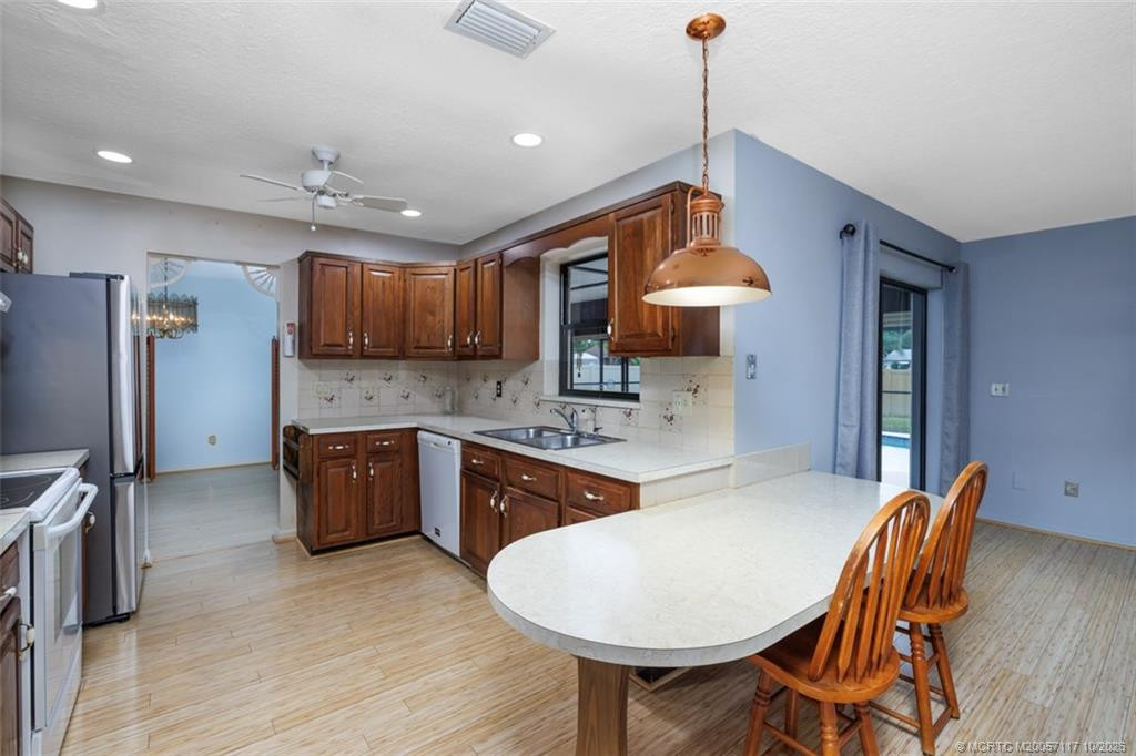 160 SE Duxbury Avenue, Port St. Lucie FL - photo 21 of 51