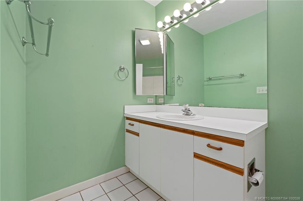 7130 SE Lillian Court, Stuart FL - photo 16 of 37