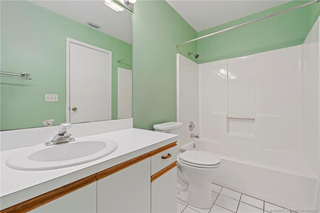 7130 SE Lillian Court, Stuart FL - photo 17 of 37
