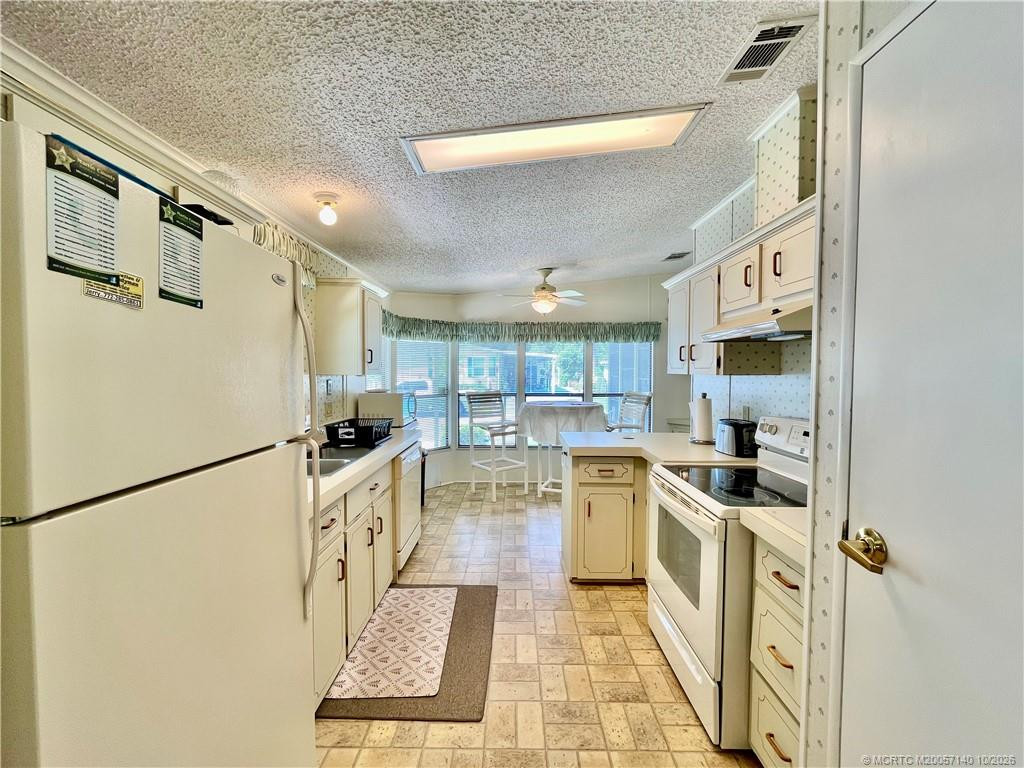 16235 SW Indianwood Circle, Indiantown FL - photo 14 of 32