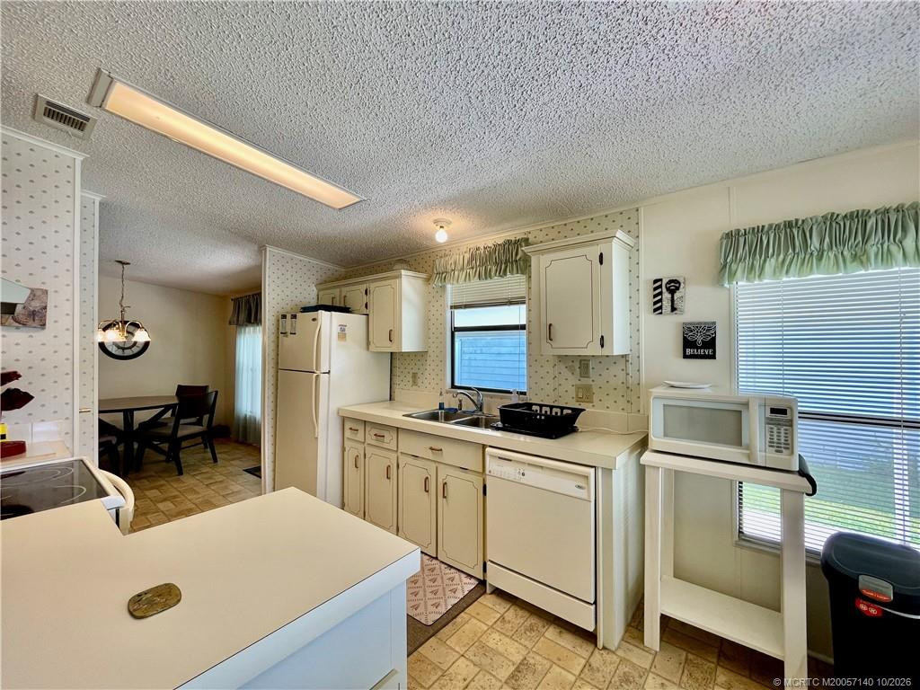 16235 SW Indianwood Circle, Indiantown FL - photo 16 of 32