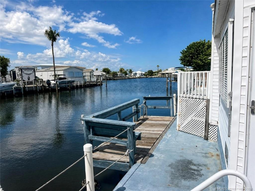 2 bedroom Manufactured Home at 10701 S Ocean Drive #721, Venture Out, Jensen Beach — photo 4