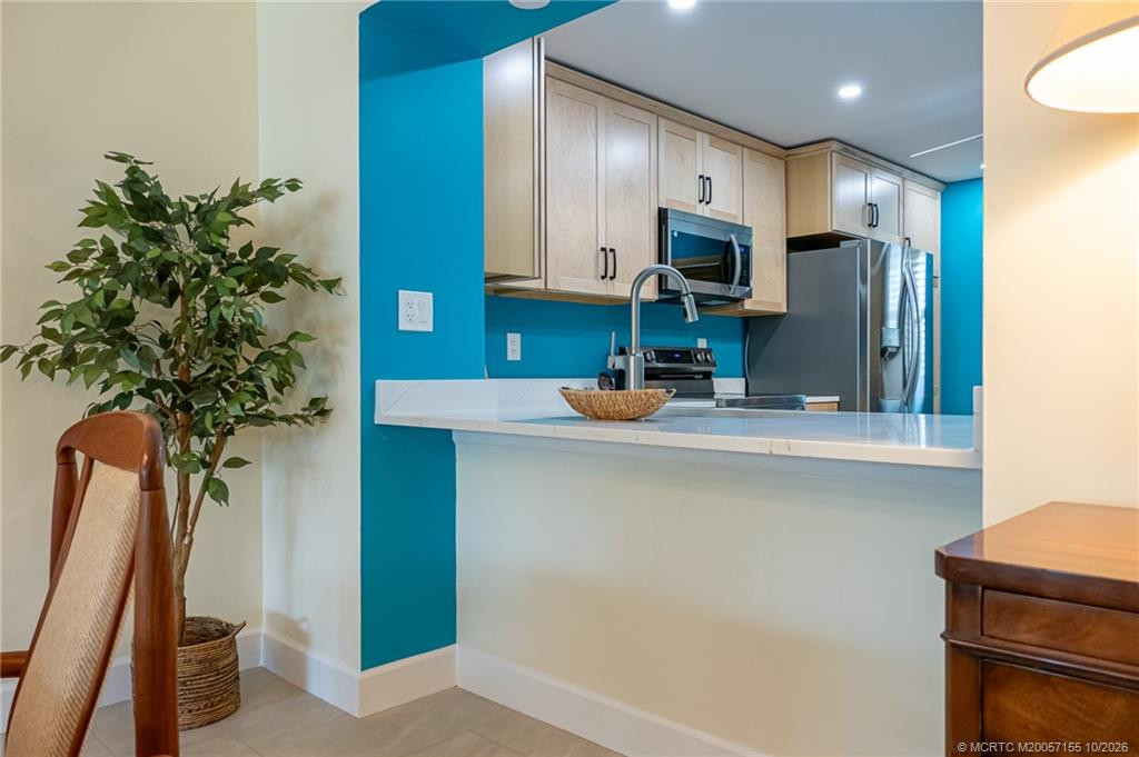 162 SE Saint Lucie Boulevard #204B, Stuart FL - photo 11 of 42