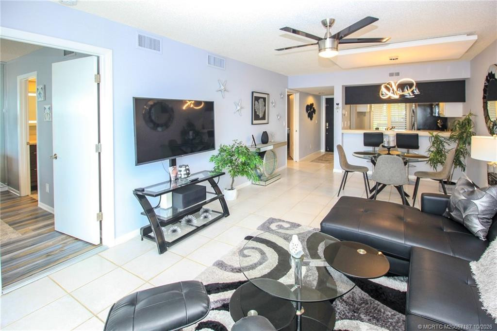 4680 NE Sandpebble Trace #302, Stuart FL - photo 8 of 31