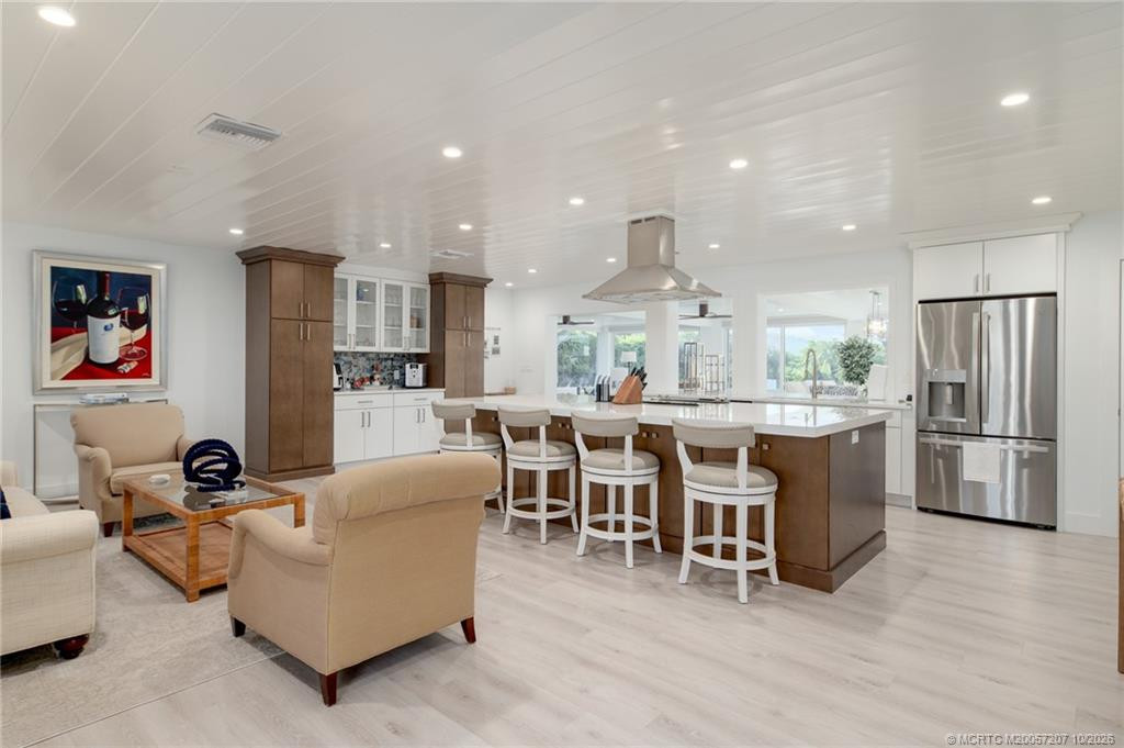 8418 SE Coconut Street, Hobe Sound FL - photo 10 of 43