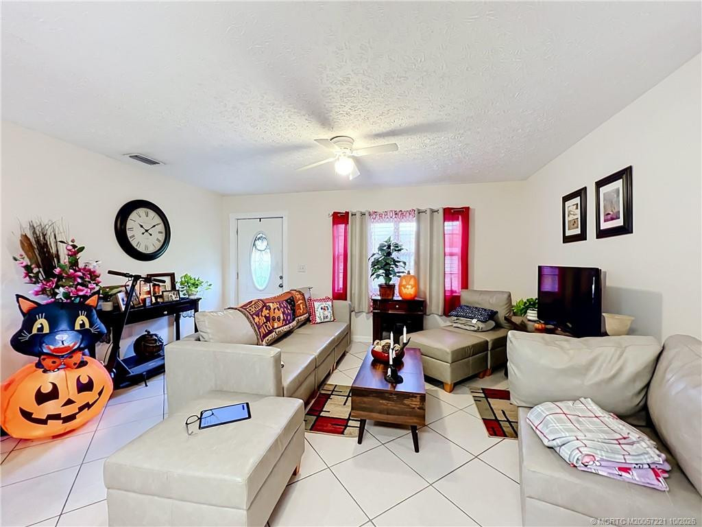 4855 Sears Street, Fort Pierce, FL 34981 in Fort Pierce - property photo 5