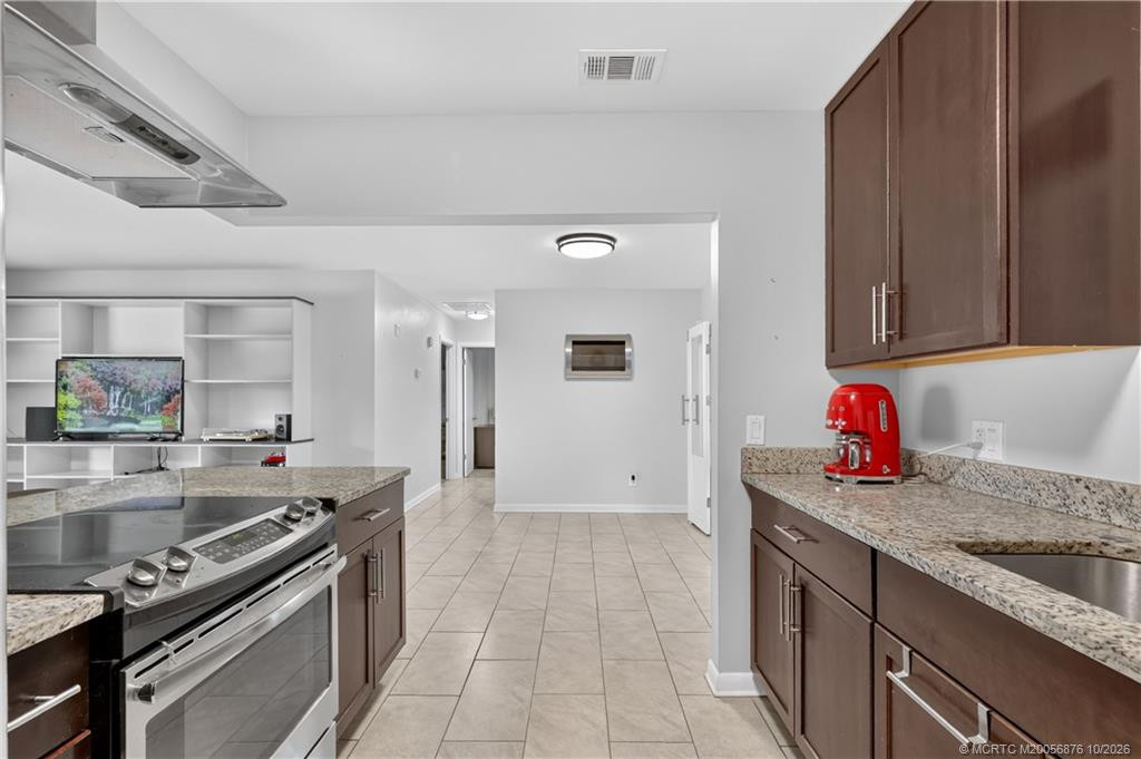 908 SW 36th Terrace, Palm City FL - photo 8 of 35