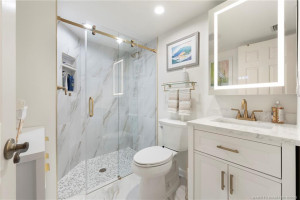 Newly renovated guest bath