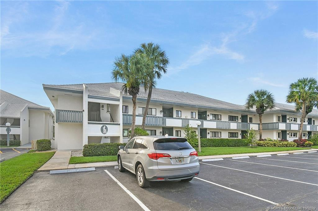 2 bedroom Condominium at 175 SE Saint Lucie Boulevard #B82, Pierpoint Yacht Club Condo, Stuart — photo 3