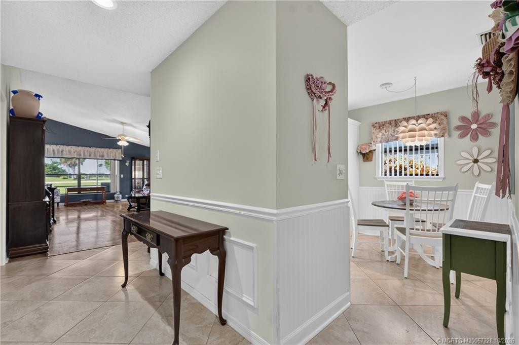 6865 SE Bunker Hill Drive, Hobe Sound FL - photo 15 of 62