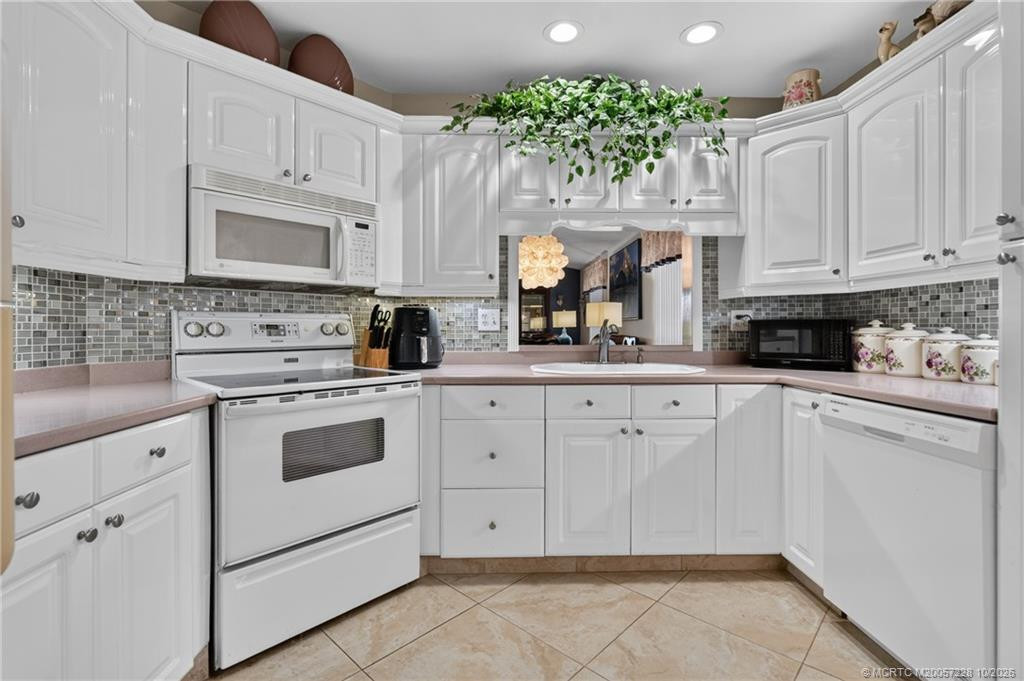6865 SE Bunker Hill Drive, Hobe Sound FL - photo 17 of 62