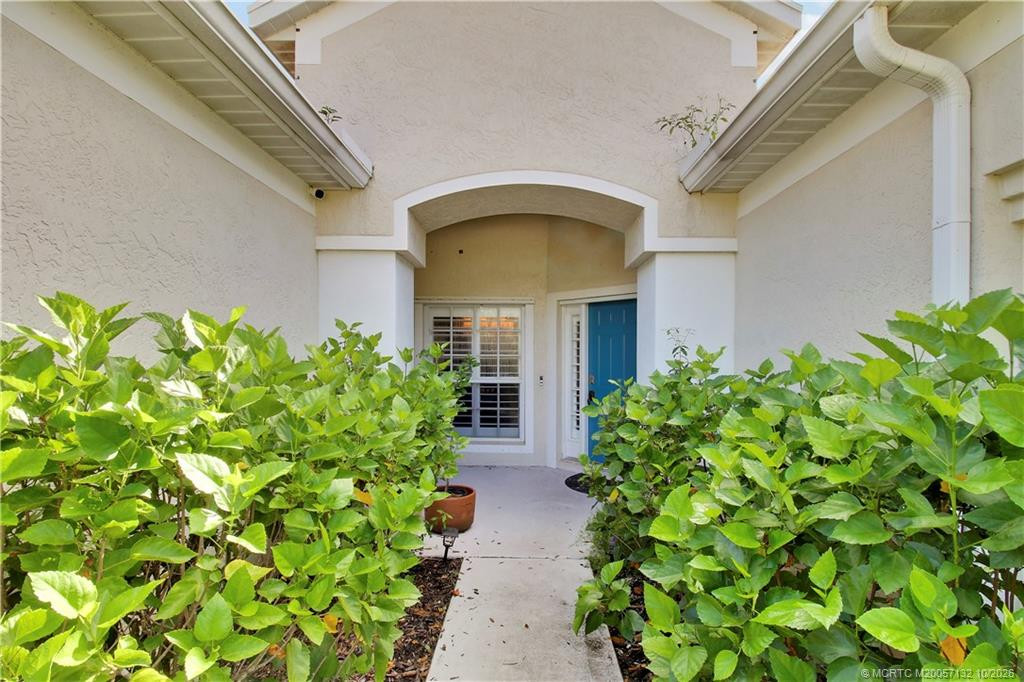 3371 SW Islesworth Circle, Palm City, FL 34990 in Palm City - property photo 2