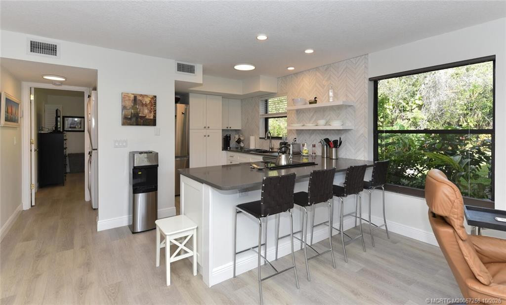 541 SW South River Drive 103, Stuart, FL 34997 in Stuart - property photo 8