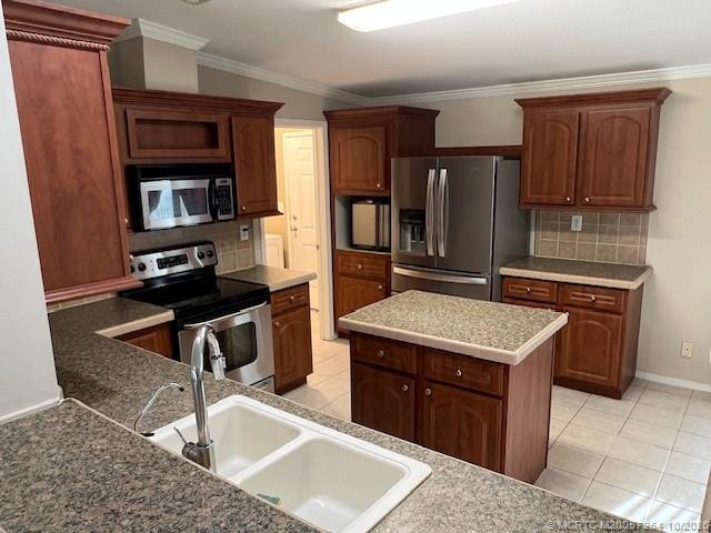 6298 S Ash Lane, Lantana, FL 33462 in Lantana - property photo 3