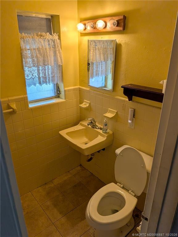 439 Sandia Avenue, Port St. Lucie FL - photo 7 of 47